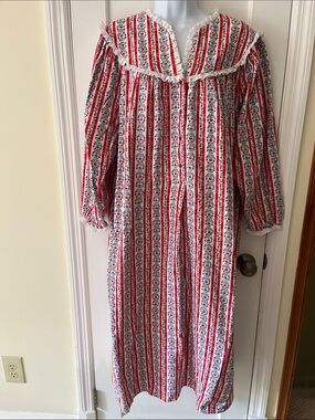 Lanz of Salzburg Cotton Striped Floral Nightgown Long Lace  Red White Classic